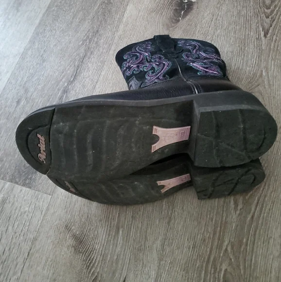 Black and Purple Ariat Leather Embroidered Women's Boots - Picture 8 of 12